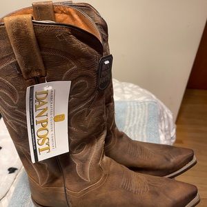 Brand new Dan post men’s 10.5